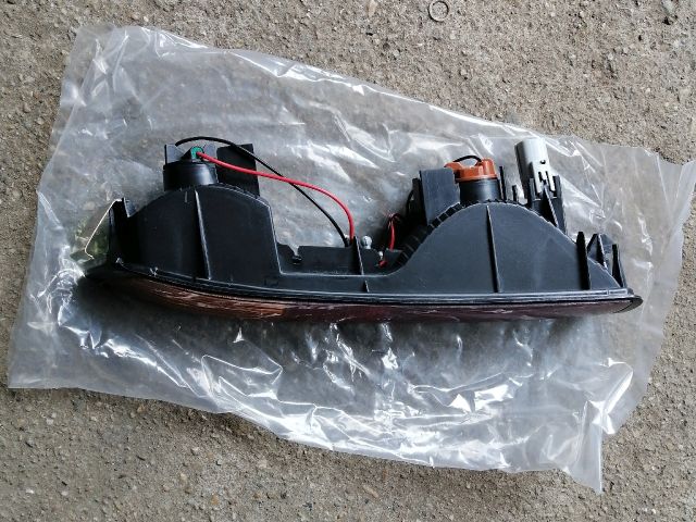 bontott MITSUBISHI PAJERO Jobb Hátsó Lámpa