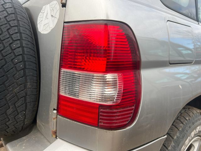 bontott MITSUBISHI PAJERO Jobb Hátsó Lámpa