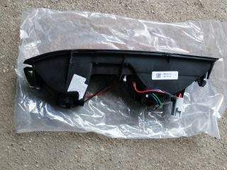 bontott MITSUBISHI PAJERO Jobb Hátsó Lámpa