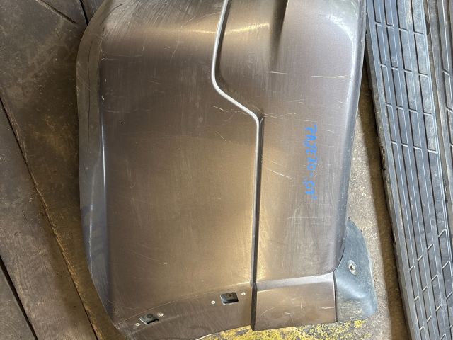 bontott MITSUBISHI PAJERO Jobb hátsó Lökhárító