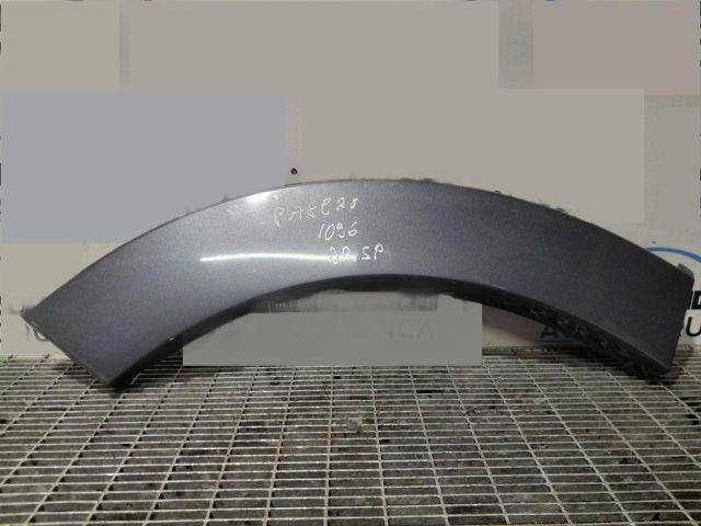 bontott MITSUBISHI PAJERO Jobb hátsó Sárvédő Díszléc