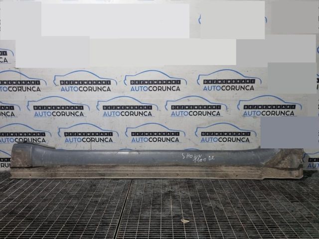 bontott MITSUBISHI PAJERO Jobb Küszöb