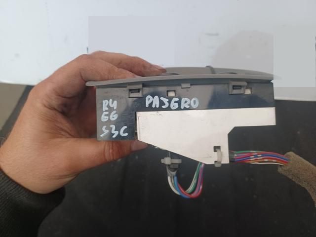 bontott MITSUBISHI PAJERO Klíma Kapcsoló