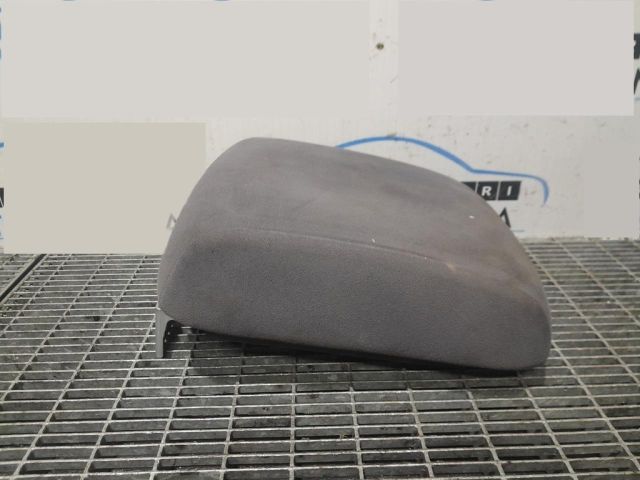 bontott MITSUBISHI PAJERO Könyöklő