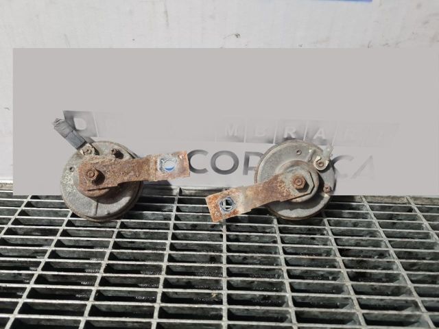 bontott MITSUBISHI PAJERO Kürt