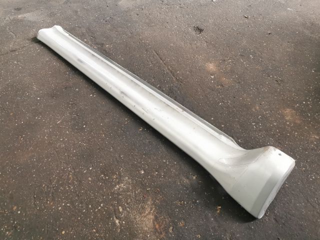 bontott MITSUBISHI PAJERO Küszöb Burkolat