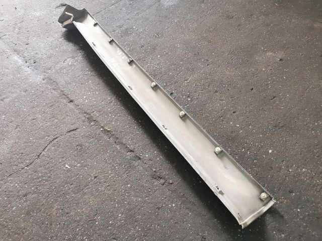 bontott MITSUBISHI PAJERO Küszöb Burkolat