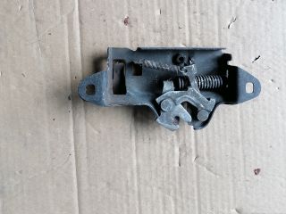 bontott MITSUBISHI PAJERO Motorháztető Zárszerkezet