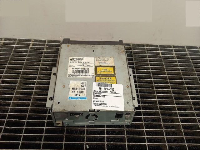 bontott MITSUBISHI PAJERO Rádió / CD