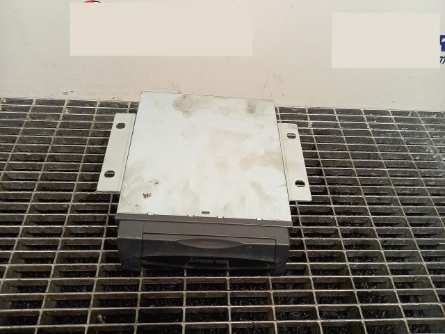 bontott MITSUBISHI PAJERO Rádió / CD