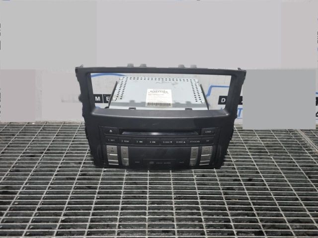 bontott MITSUBISHI PAJERO Rádió / CD