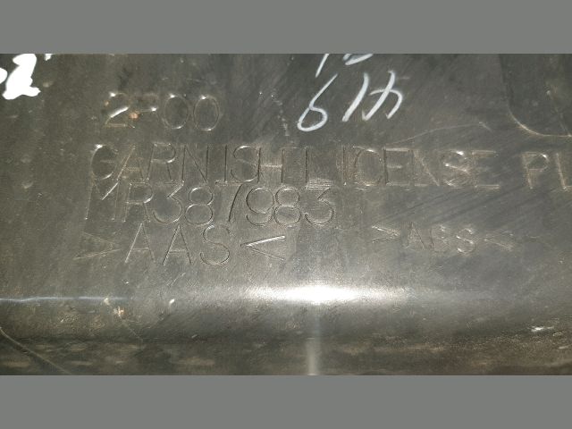 bontott MITSUBISHI PAJERO Rendszámtábla Tartó