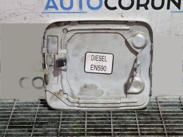 bontott MITSUBISHI PAJERO Tankajtó