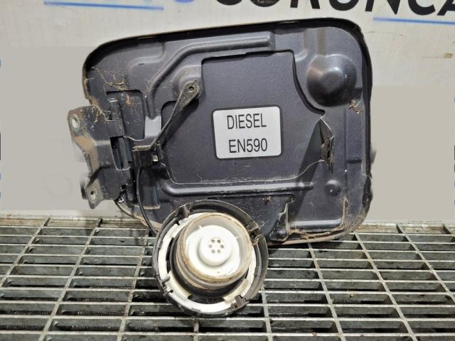 bontott MITSUBISHI PAJERO Tankajtó