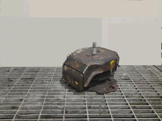 bontott MITSUBISHI PAJERO Tartó Bak