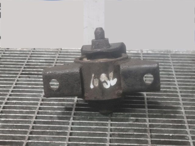 bontott MITSUBISHI PAJERO Tartó Bak