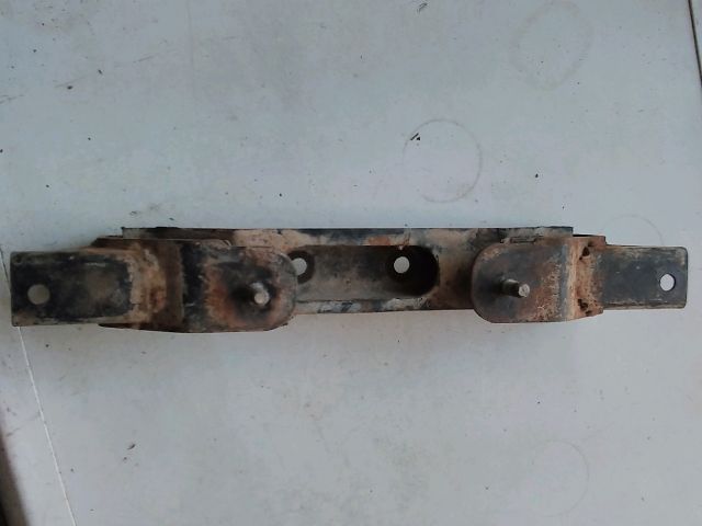 bontott MITSUBISHI PAJERO Tartó Bak