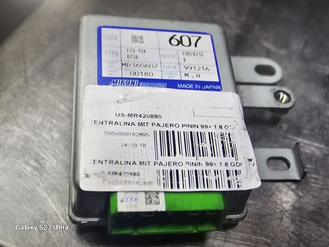 bontott MITSUBISHI PAJERO Üzemanyag Befecskendező Vezérlő