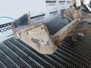 bontott MITSUBISHI PAJERO Vonóhorog