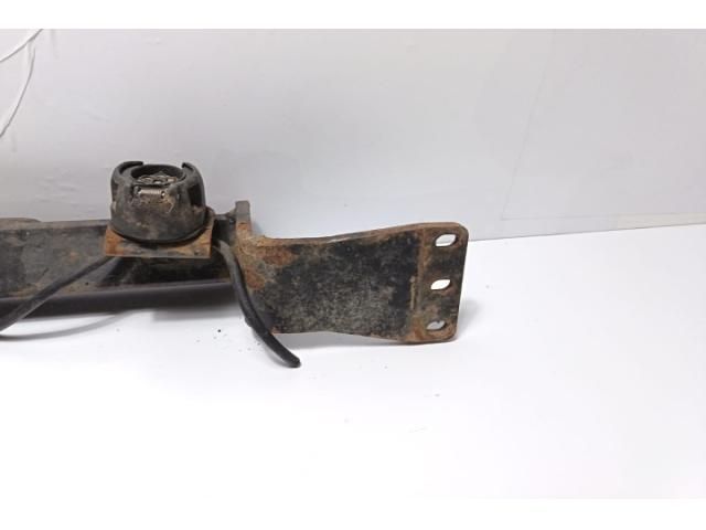 bontott MITSUBISHI PAJERO Vonóhorog