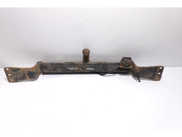 bontott MITSUBISHI PAJERO Vonóhorog