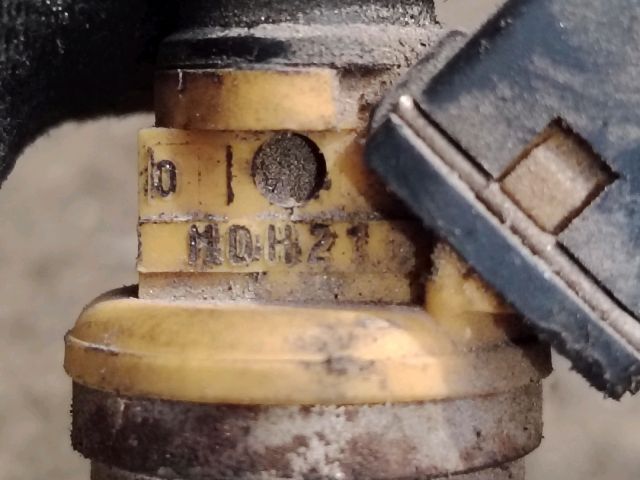 bontott MITSUBISHI SPACE RUNNER Porlasztó (1 db)