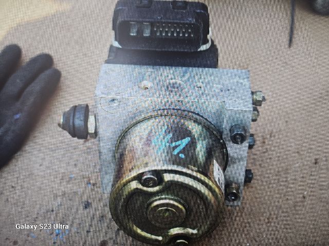 bontott MITSUBISHI SPACE RUNNER ABS Kocka