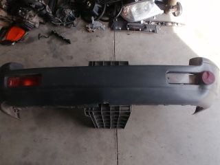 bontott MITSUBISHI SPACE RUNNER Hátsó Lökhárító (Üresen)