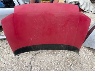 bontott MITSUBISHI SPACE RUNNER Motorháztető