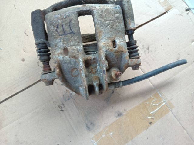 bontott MITSUBISHI SPACE STAR Jobb első Féknyereg Munkahengerrel