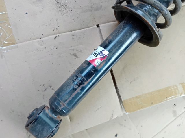 bontott MITSUBISHI SPACE STAR Jobb hátsó Lengéscsillapító