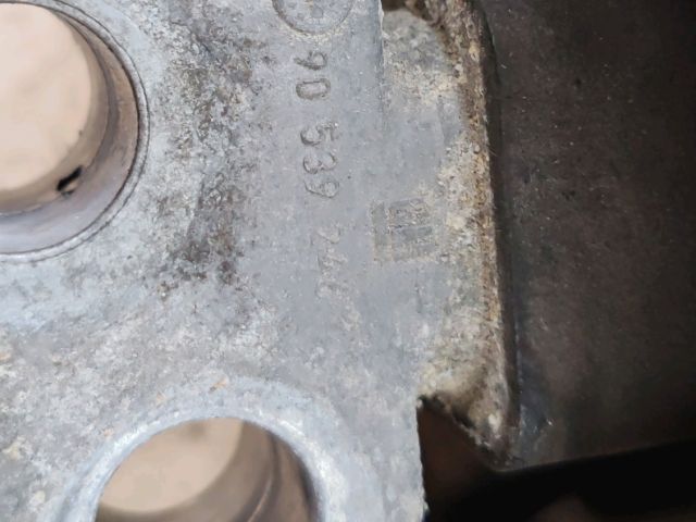 bontott MITSUBISHI SPACE STAR Motor Tartó Bak (Fém)