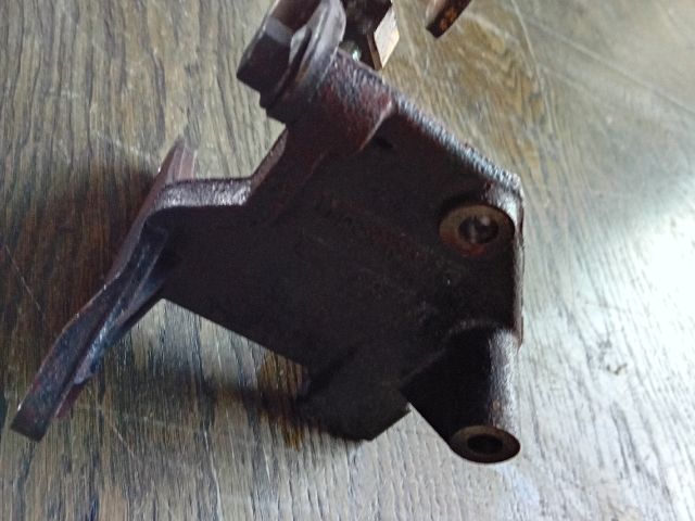 bontott MITSUBISHI SPACE STAR Szervó Tartó Bak (Magában)