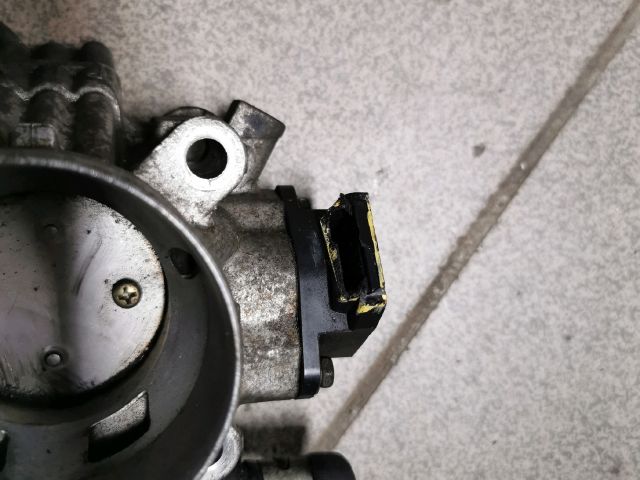 bontott MITSUBISHI SPACE STAR Fojtószelep (Mechanikus)