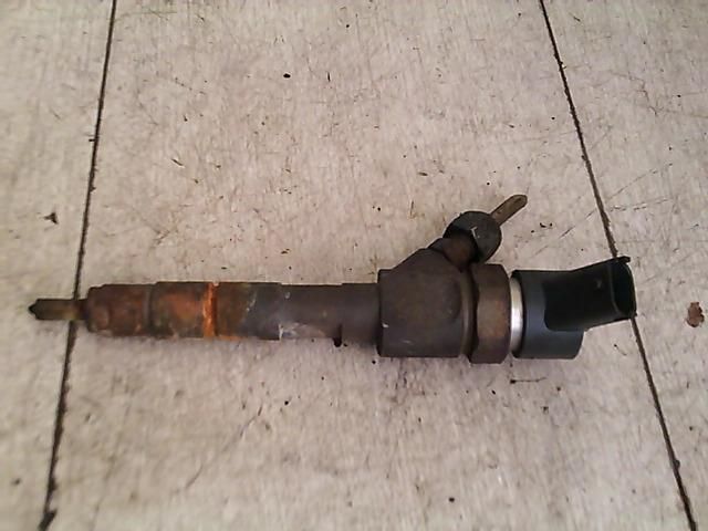 bontott MITSUBISHI SPACE STAR Porlasztó (1 db)