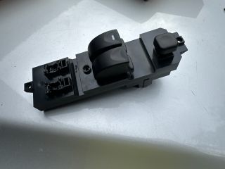 bontott MITSUBISHI SPACE STAR Ablakemelő Kapcsoló Négyes / Kettes