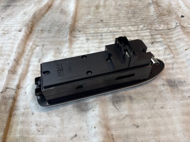 bontott MITSUBISHI SPACE STAR Ablakemelő Kapcsoló Négyes / Kettes