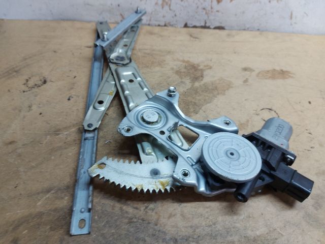 bontott MITSUBISHI SPACE STAR Bal első Ablakemelő Szerkezet (Elektromos)