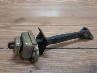 bontott MITSUBISHI SPACE STAR Bal első Ajtóhatároló