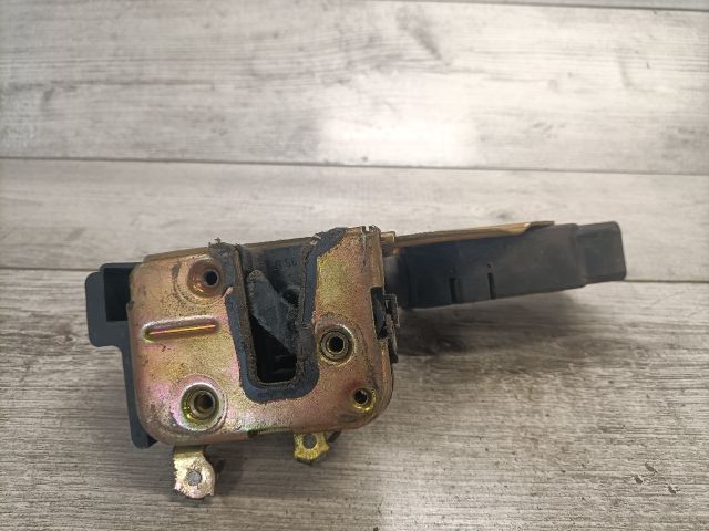 bontott MITSUBISHI SPACE STAR Bal első Ajtózár