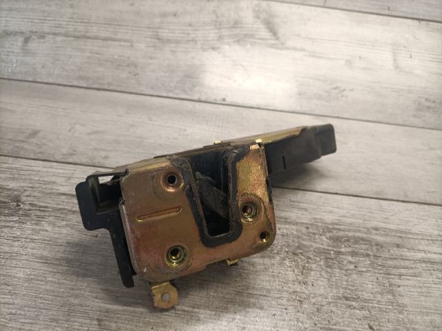 bontott MITSUBISHI SPACE STAR Bal első Ajtózár