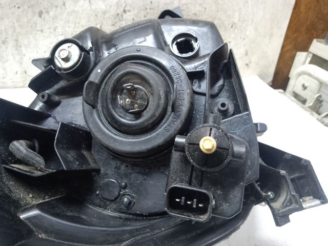 bontott MITSUBISHI SPACE STAR Bal Fényszóró