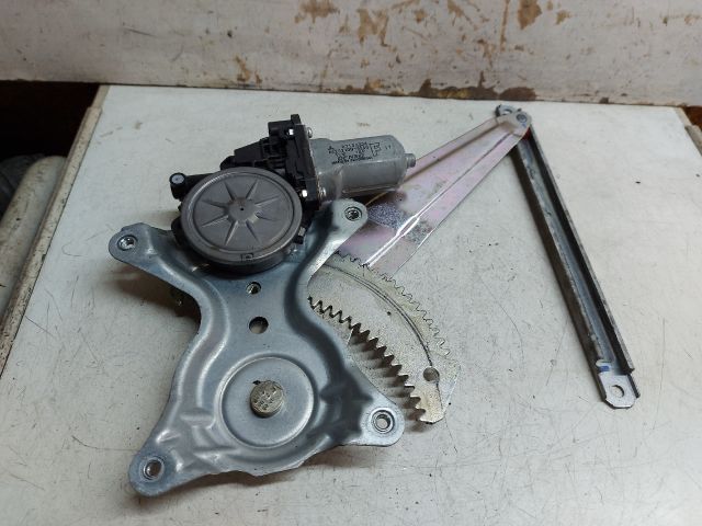 bontott MITSUBISHI SPACE STAR Bal hátsó Ablakemelő Szerkezet (Elektromos)