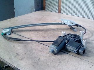 bontott MITSUBISHI SPACE STAR Bal hátsó Ablakemelő Szerkezet (Elektromos)