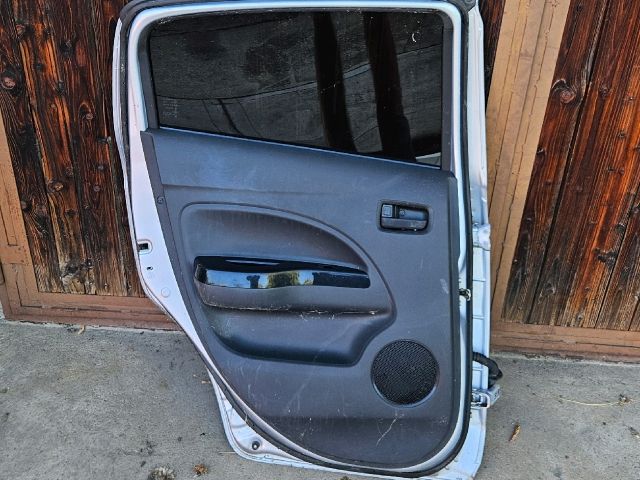 bontott MITSUBISHI SPACE STAR Bal hátsó Ajtó (Részeivel)