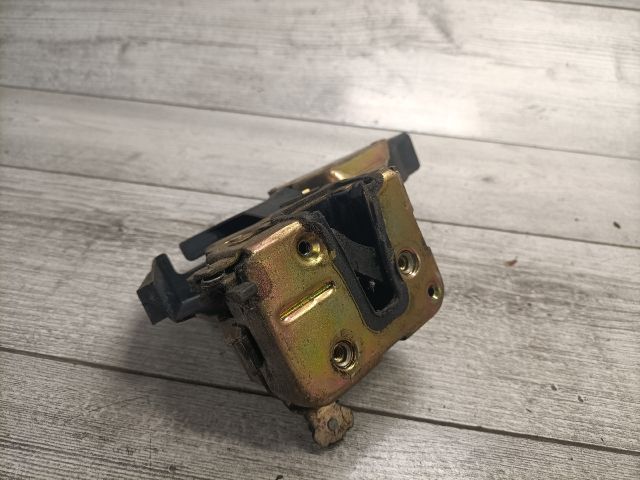 bontott MITSUBISHI SPACE STAR Bal hátsó Ajtózár