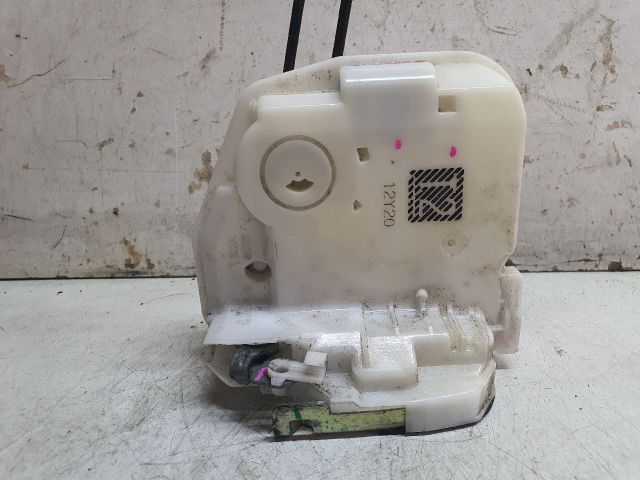 bontott MITSUBISHI SPACE STAR Bal hátsó Ajtózár