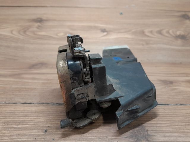 bontott MITSUBISHI SPACE STAR Bal hátsó Ajtózár