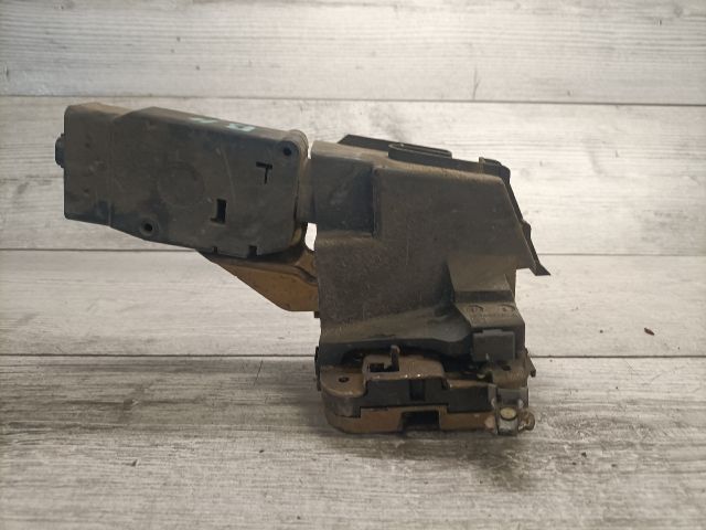 bontott MITSUBISHI SPACE STAR Bal hátsó Ajtózár