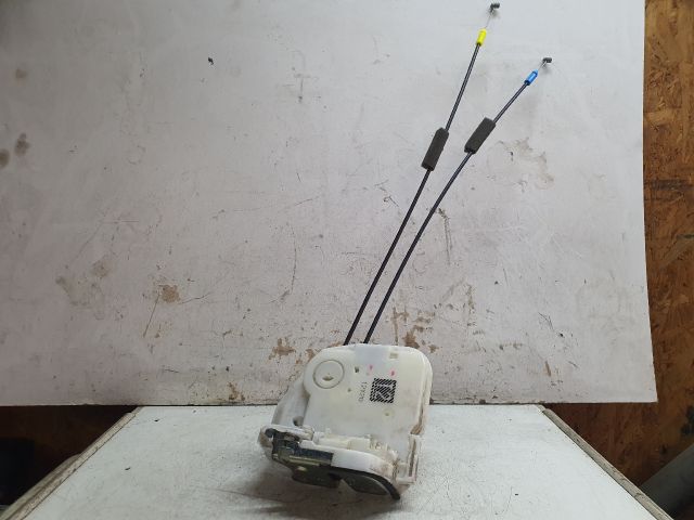 bontott MITSUBISHI SPACE STAR Bal hátsó Ajtózár